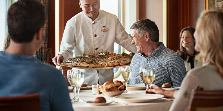 7 Tips for Eating and Dining on Cruises