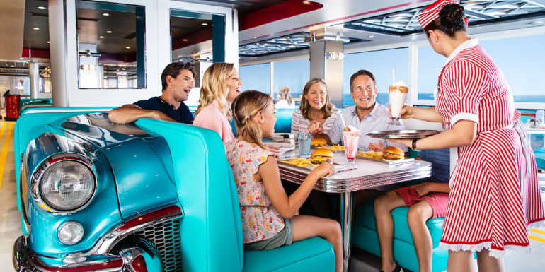 family cruise restaurant