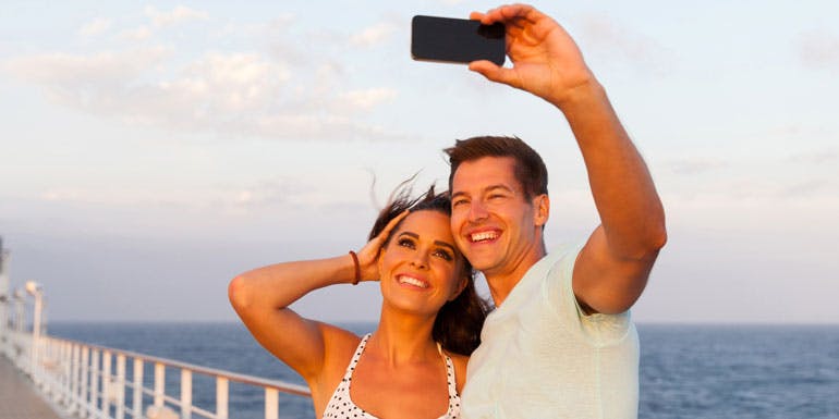 cruise selfie save money