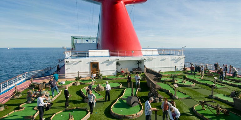 mini golf carnival dream