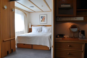 seadream ii 2 cabins commodore suite