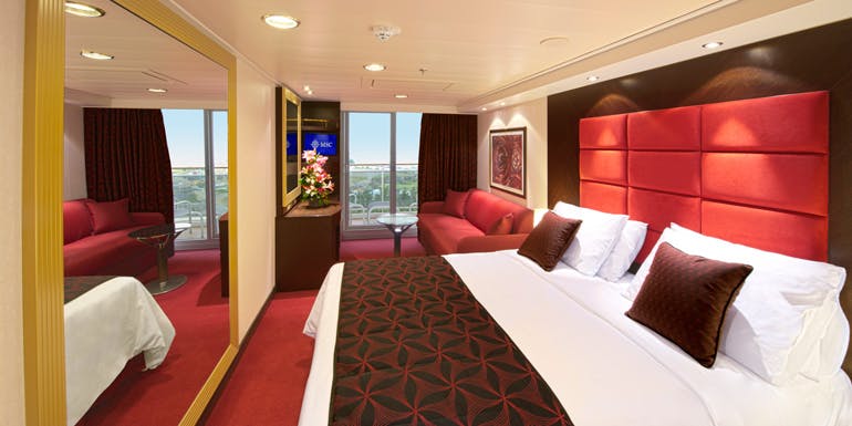 msc divina balcony cabin