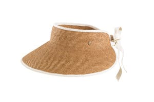 beach day cruise essentials kaminski hat